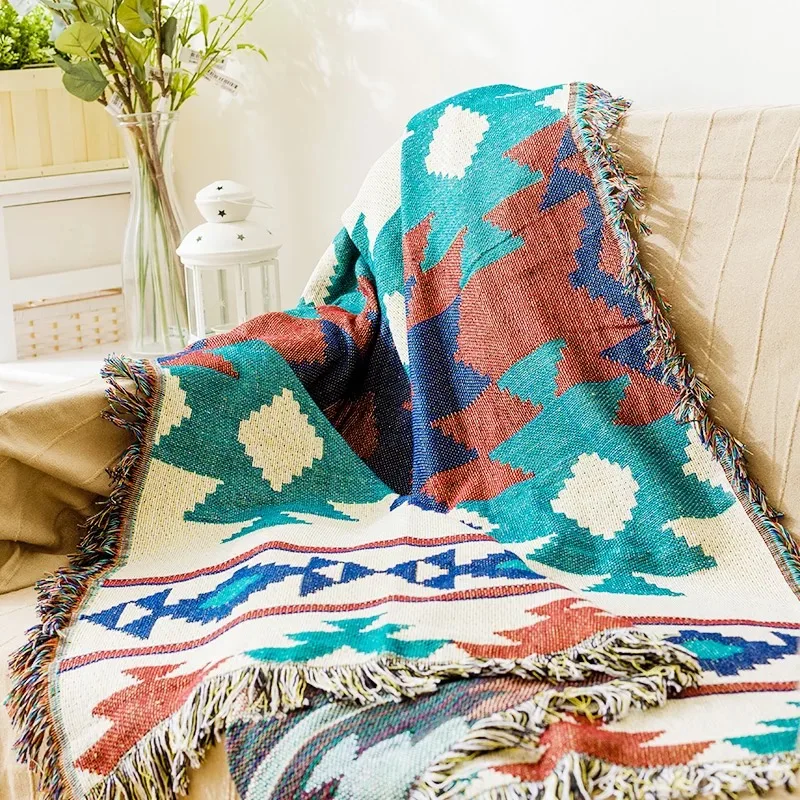 Пледы однотонные на софу. Плед с кисточками. Плед из акрила. Плед с бахромой. Плед на диван с кисточками.