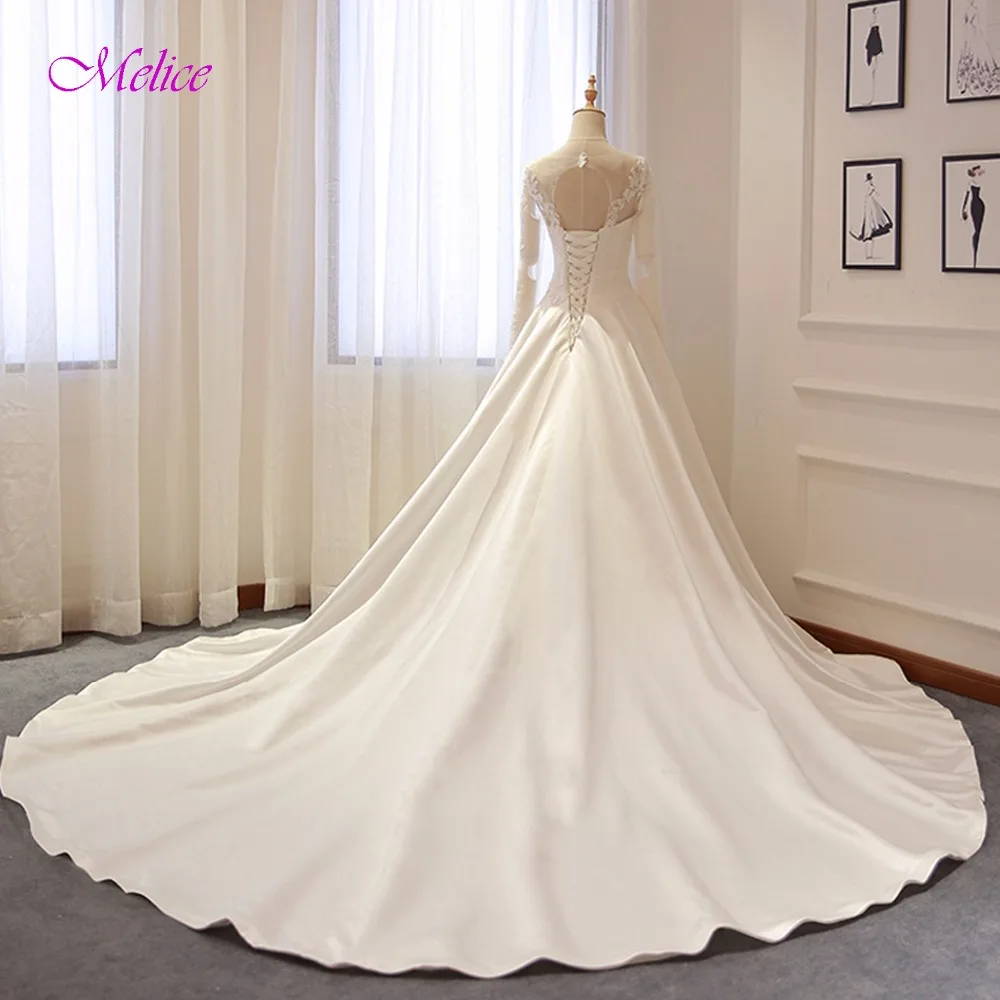 

Fmogl Appliques Scoop Neck Satin Chapel Train A-Line Wedding Dress 2019 Vintage Long Sleeve Lace Up Bride Gown Vestido de Noiva