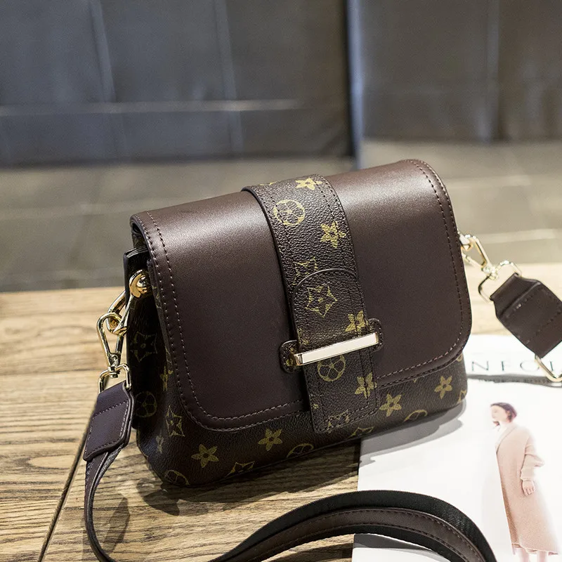 XIANGFEIER أزياء النساء Crossbody أكياس جلدية السيدات حقائب كتف واحد مصمم حقائب البسيطة رفرف حقيبة حقيبة ساع