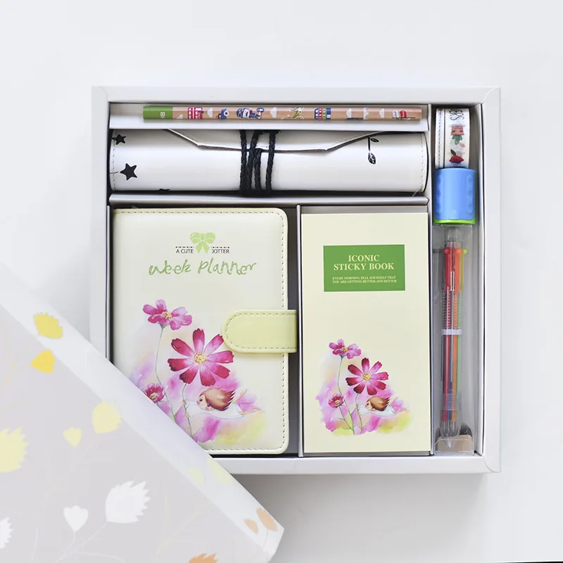 

2018 Hand Book Gift Set 8 Piece Notepad Small Fresh Books Students Creative Birthday Travelers Notebook Utiles Escolares