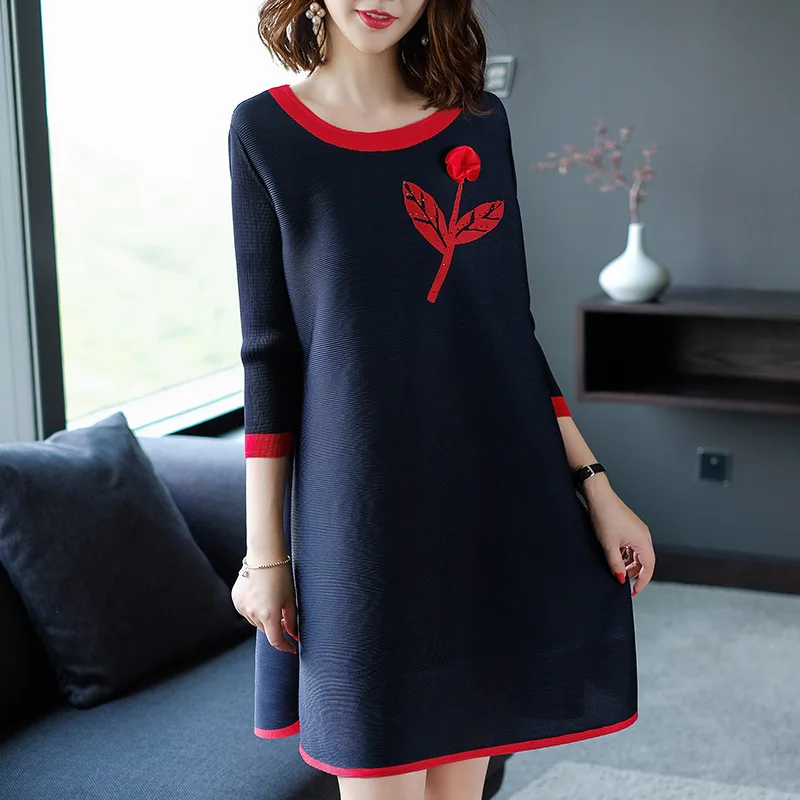

Spring and summer new large size women's dress wrinkles seven points sleeves loose and thin print dress miyake pleated dresses
