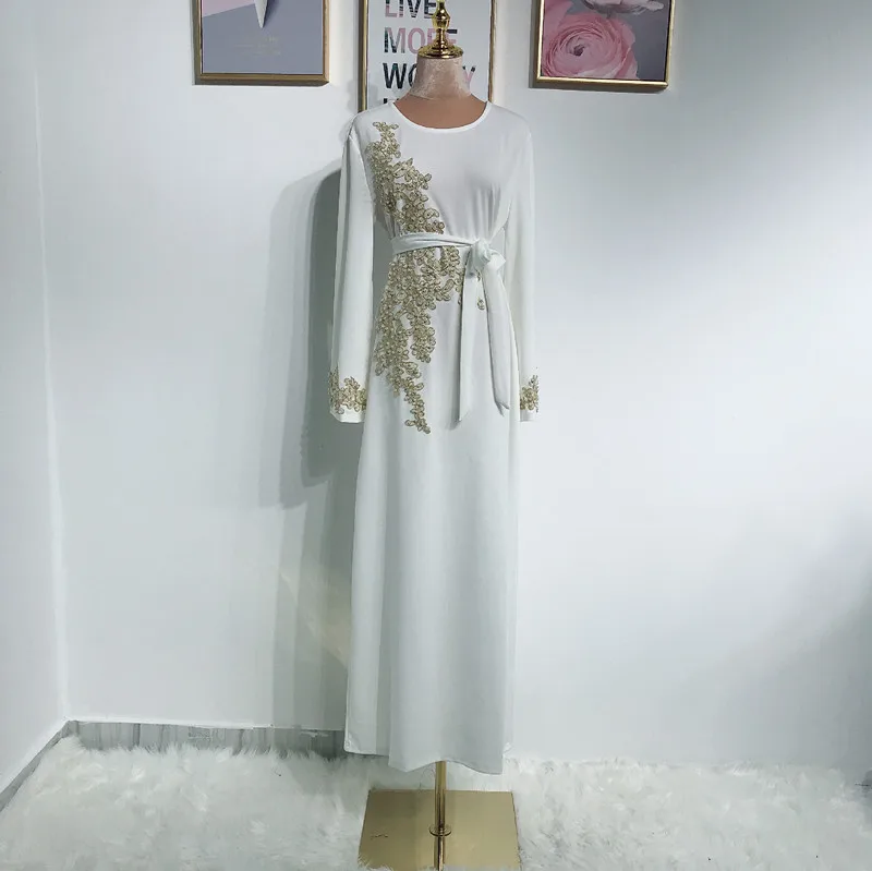 Абая для женщин Бангладеш Вышивка мусульманское платье ХИДЖАБ КАФТАН абайя Женская одежда в мусульманском стиле Дубай Катара ОАЭ Исламская одежда - Цвет: Белый