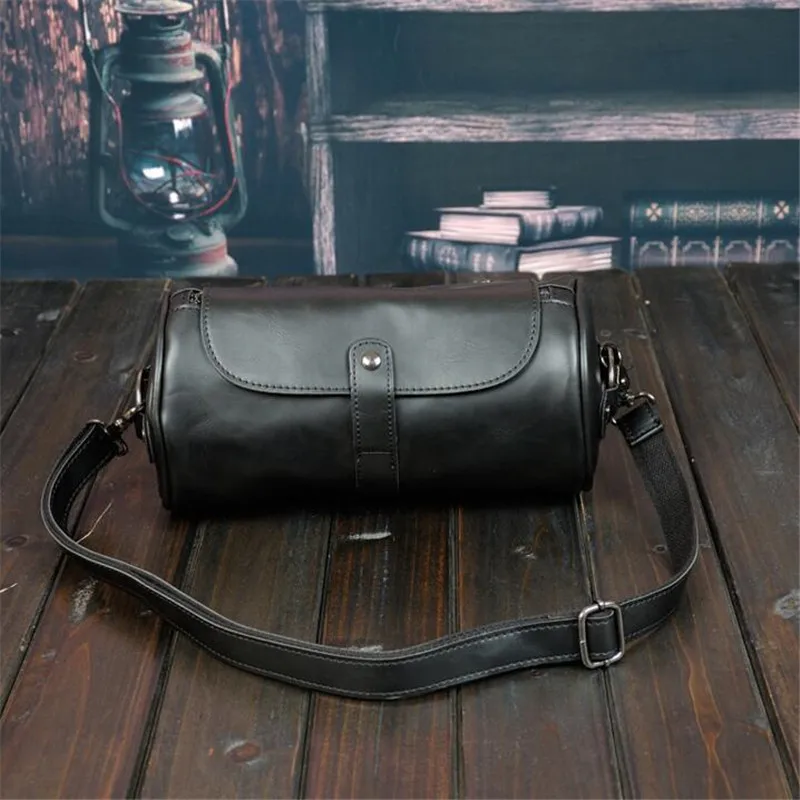 New High Quality Vintage Casual Crazy Horse Leather  Men\'s Bag Small Round Messenger Bags For Man Personality Design Travel Bag