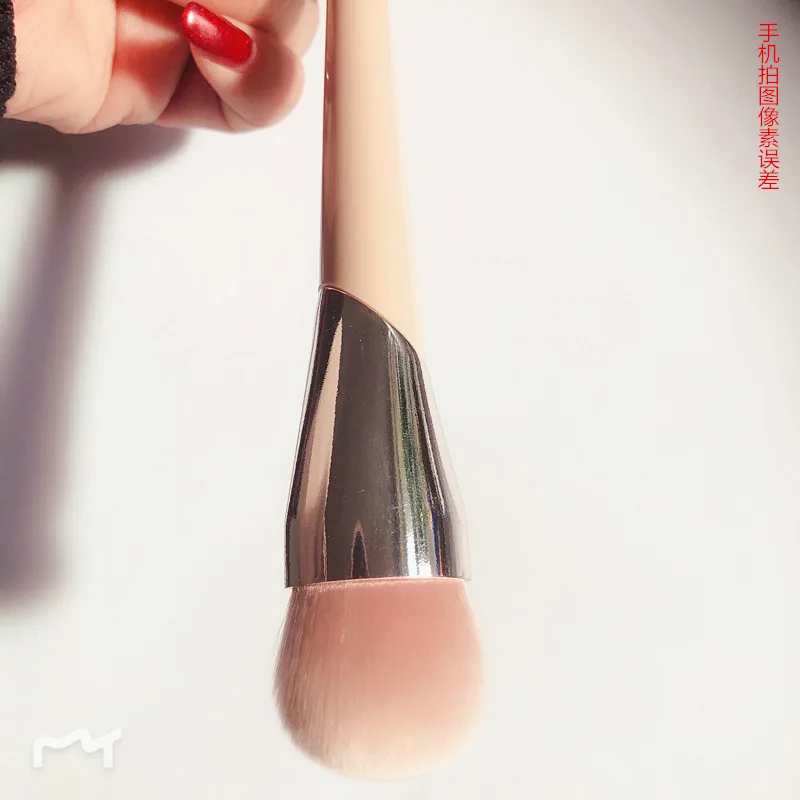1pcs Fashion Pink Foundation Makeup Brush High Quality Microcrystalline