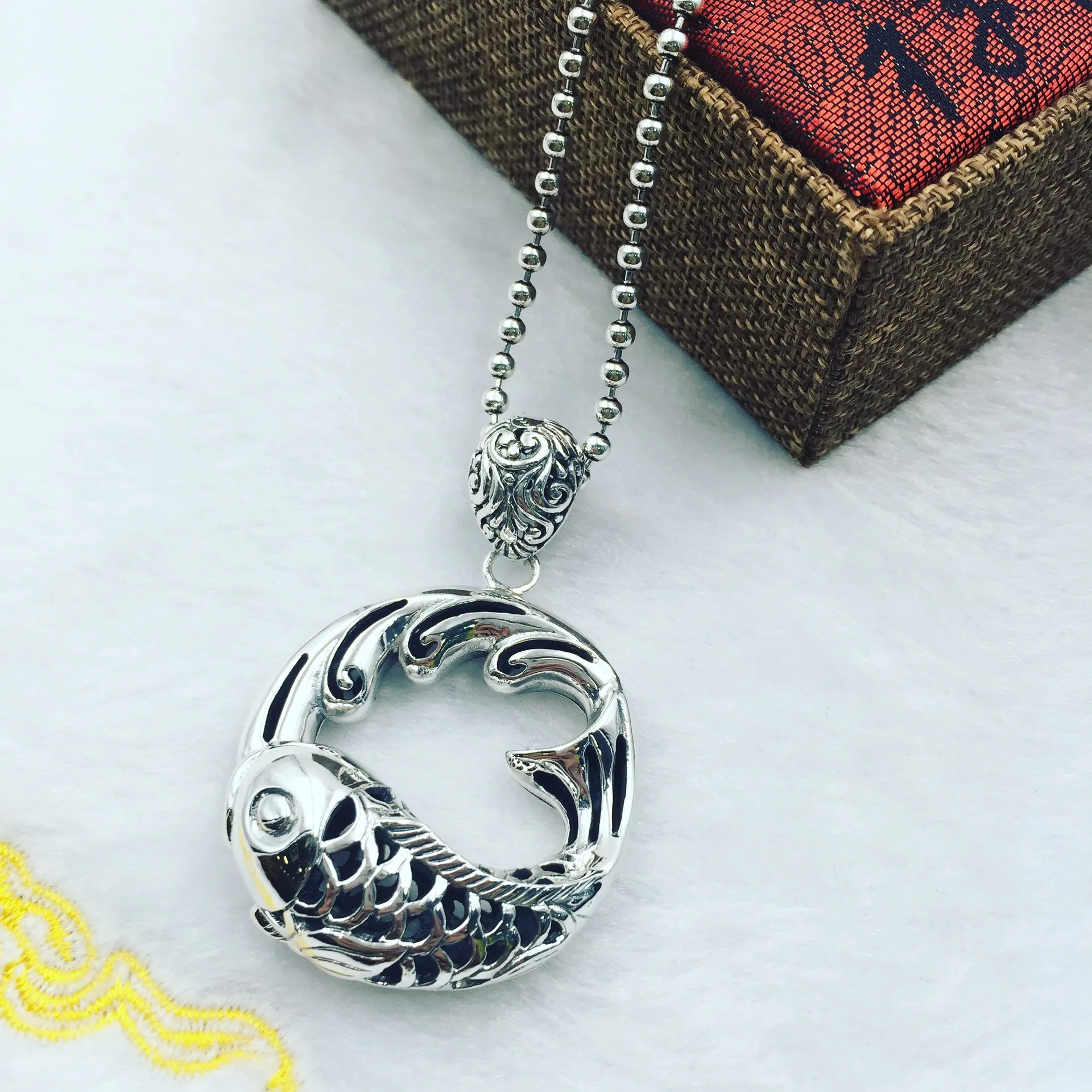 

S925 Sterling Silver folk style retro koi carp Silver Pendant Pendant Chain sweater factory direct