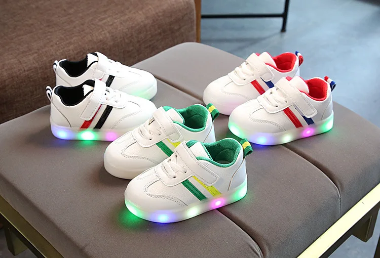 Детская повседневная обувь для мальчиков и девочек от 1 до 5 лет, светодиодный светильник, детская спортивная обувь, светящаяся обувь для новорожденных, обувь с мягкой подошвой