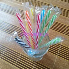 1000 шт./лот многоразовые биоразлагаемый искажается Цвет напитков жесткий Пластик в полоску соломинки с упаковочный пакет из ориентированного полипропилена