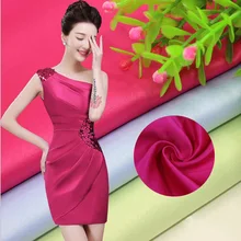 Весенняя акция дешевые 99 Цвета Средний Толщина Имитационные шелковый атлас Ткань для свадебное платье