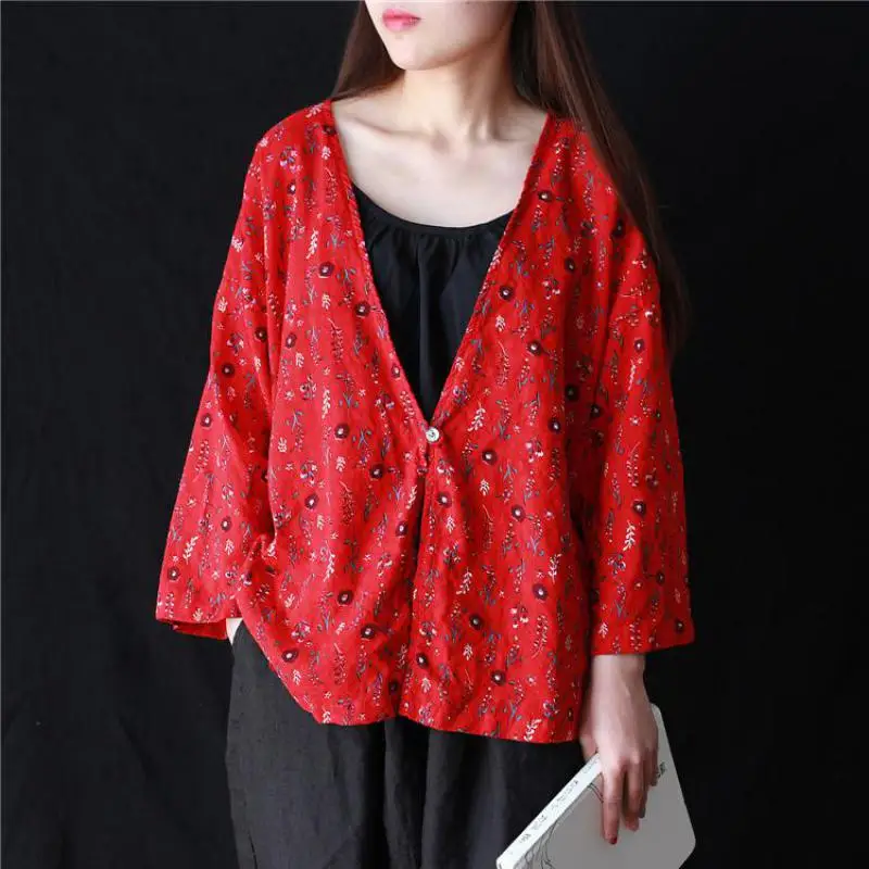 

Johnature 2019 New Summer Cotton Three Quarter Batwing Sleeve Casual Button Print V-neck Smock Tops Shirts Women Blouses