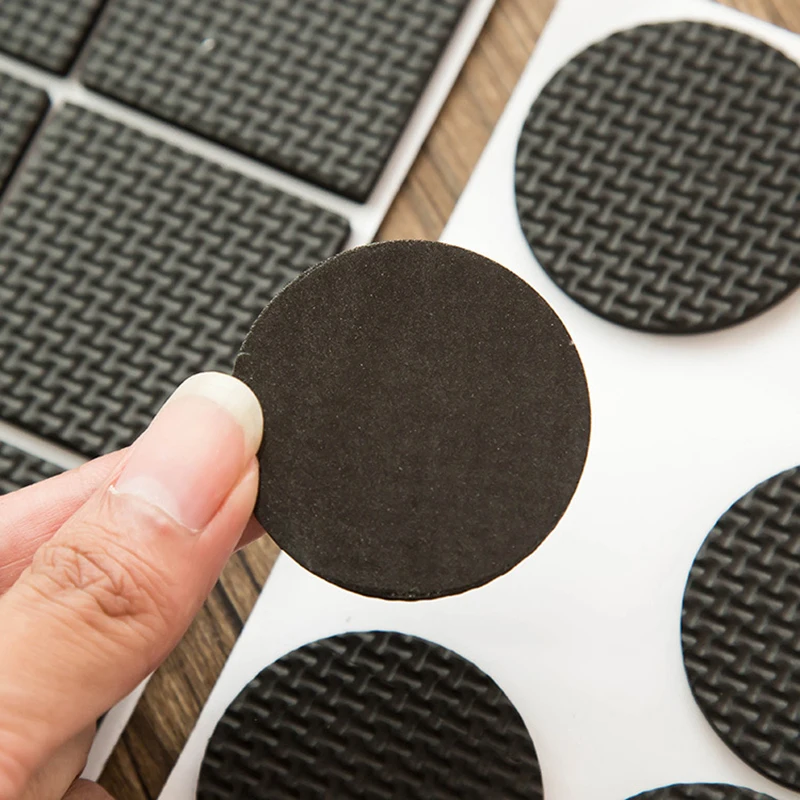 нескользящие накладки для мебели. наклейки под мебель. подкладки под ножки мебели. накладки на ножки мебели д/защиты пола от царапин 72шт 836901120. резиновые накладки на ножки мебели.