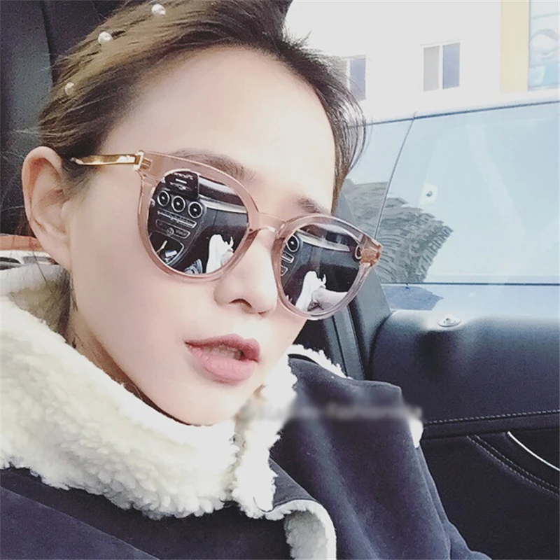 

Retro Round Sunglasses Women Men Brand Design Transparent Female Sun glasses Men Oculos De Sol