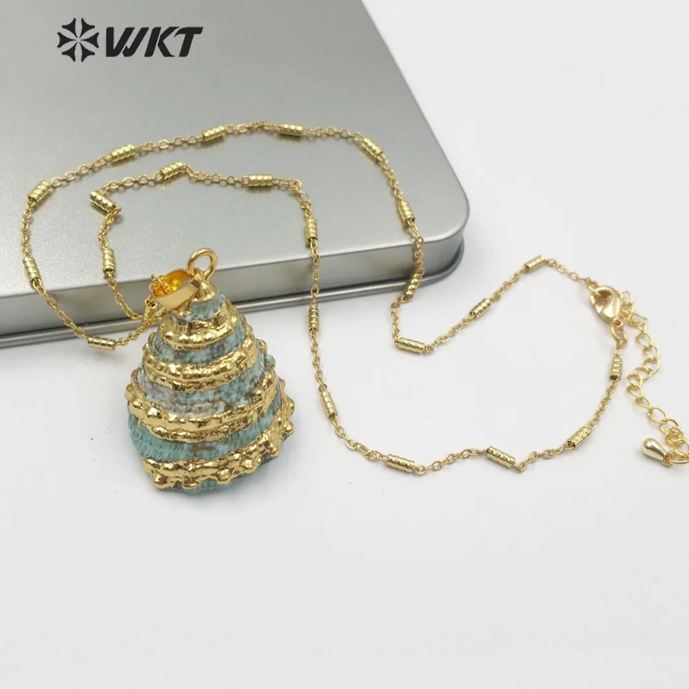 

WT-JN076 Natural Sea Shell Necklace Cone Shape Green Color Trumpet Shell Gold Trim Pendant Women Necklace Jewelry Christmas Gift