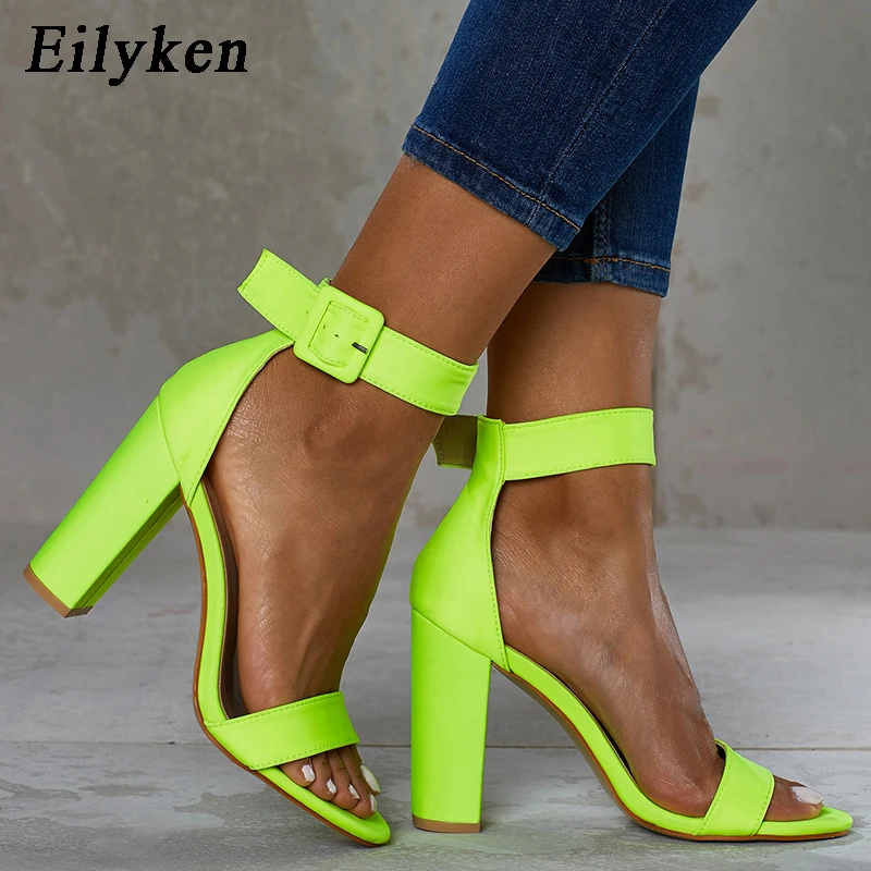 Eilyken/ летние женские босоножки на высоком каблуке; флуоресцентный зеленый цвет; открытый носок; ремешок с пряжкой; повседневные женские босоножки Обувь