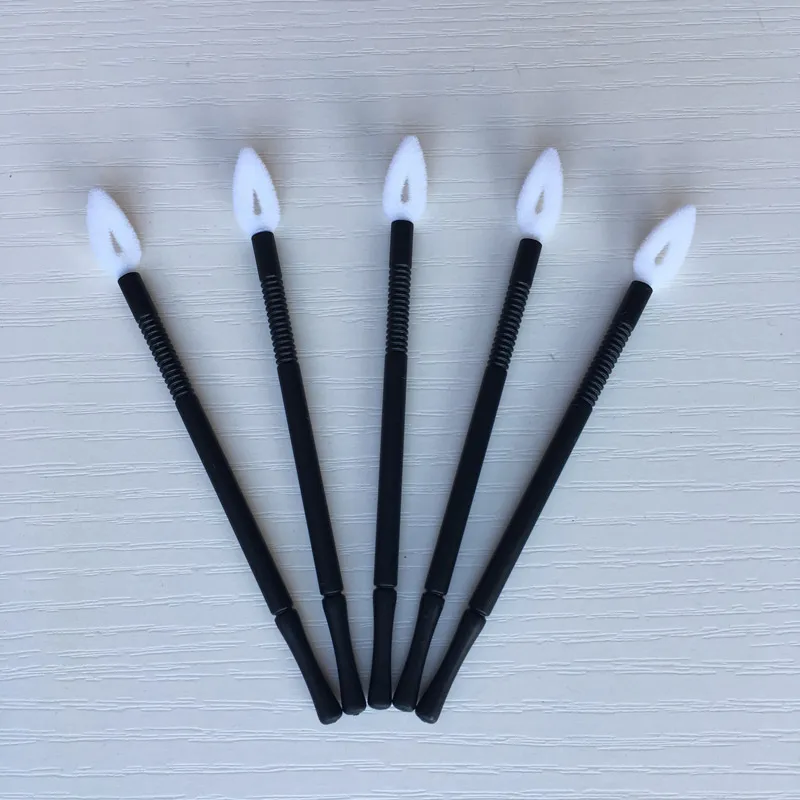 

Newest 50pcs Flocked Tips Disposable lip Brush Wand Applicator Lip Gloss Lip Liner Lipstick Mascara Makeup Tool heart-shaped Tip