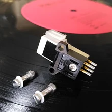 2017 Phonograph Pickup Stylus Gold-plated Phonograph needle Cartridge Mounting screws Sound Connector Exquisite Packaging 2017 Phonograph Pickup Stylus Gold-plated Phonograph needle Cartridge Mounting screws Sound Connector Exquisite Packaging