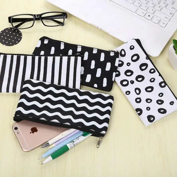 

1pcs/lot Black And White Pencil Case Four Selection Office School Stationery Supplies