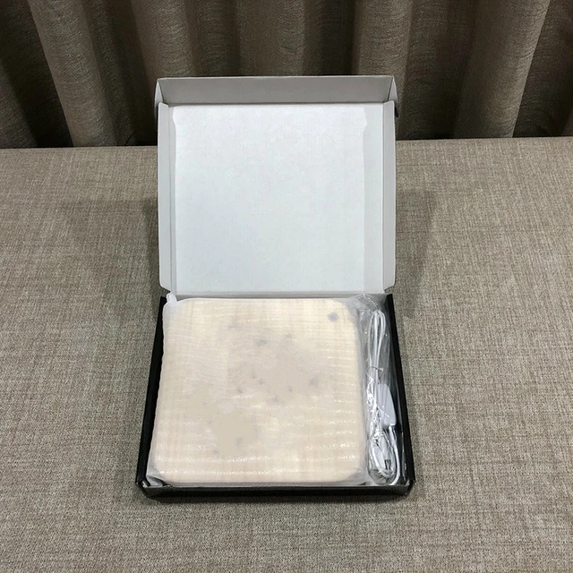 부드럽고 달콤한 백색광과 독특한 모양의 조각을 가진 3D 나무 야간 조명