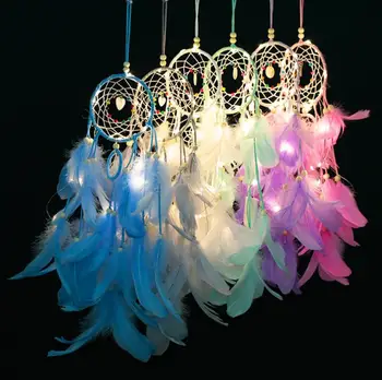 

Dream Catcher with Feather Beads LED Light Hanging Decor Dreamcatcher Net Car Hanging Ornament Home Wedding Decor Pendant SN1480
