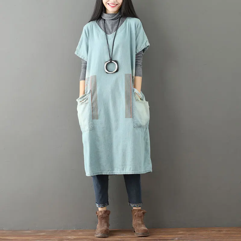 

Water washed v-neck loose big pockets hole denim dress