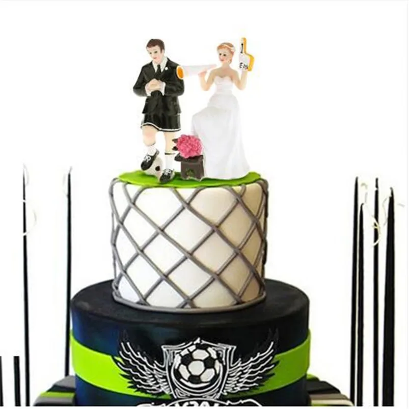 Funny Wedding Couple Cake Decoration Figurines Resin Home Decoration Ornaments Wedding Supplies Decoration Maison 40JY2801_1