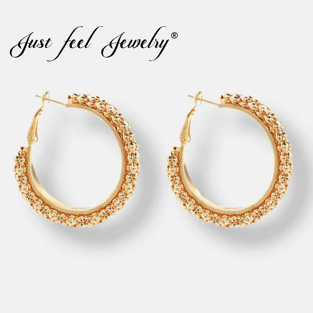 

Fashion Big Circle Hoop Earring Shiny Gold-color Width Shake New Style Exquisite Designs For Women Luxury Jewelry
