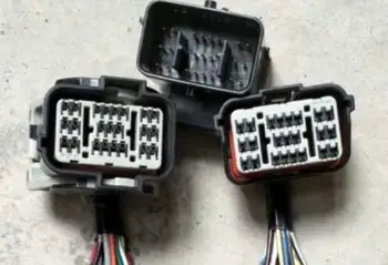 

New style car connector FOR CRV engine connection harness connector engine connection plug USED