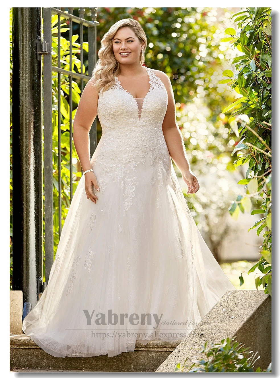 Plus Size Tulle Appliques A-Line Wedding dresses