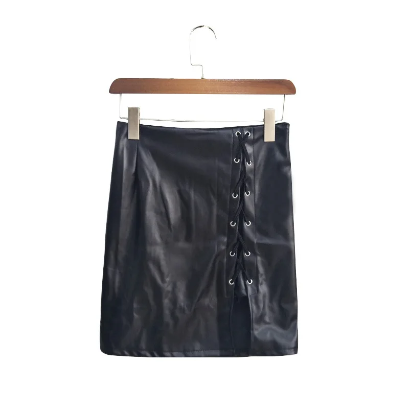 Женская короткая юбка с черным поясом с разрезом под юбку из искусственной кожи с высокой поясной сумкой и перфорированной короткой юбкой