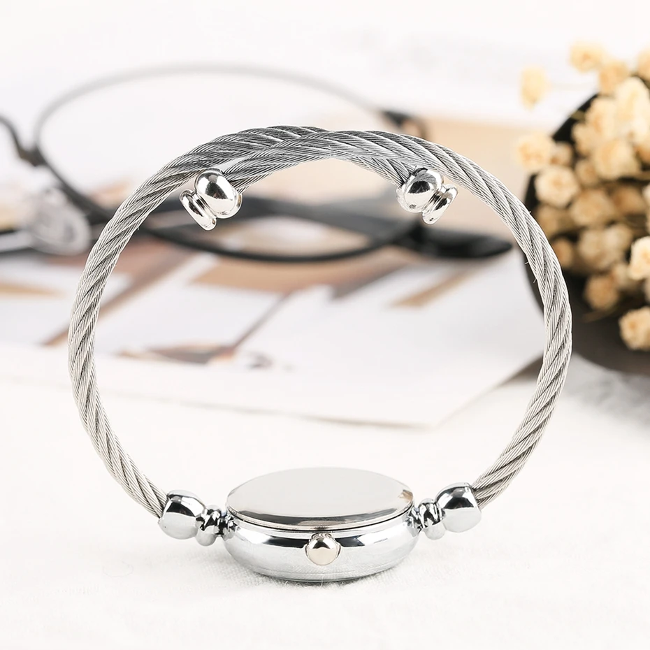 Women's Watch Unique Little Cute Smooth Dial Quartz Watch Fashion Silver Slim Bangle Bracelet Clock Gifts for Teen Girls Ulzzang 2018 (53)