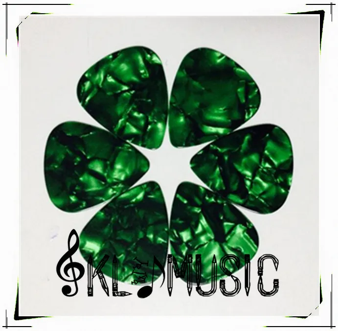 

Small quality for choose,Many colors in Celluloid pearl picks