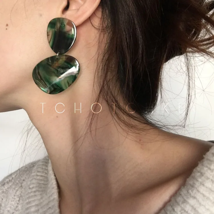 AOMU Новые темно-зеленые геометрические круглые большие круглые акриловые массивные длинные висячие серьги с уксусной кислотой, серьги для женщин и девушек
