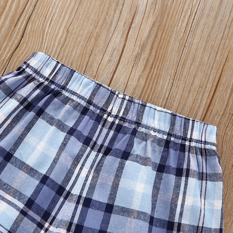 10560857493_1533018471