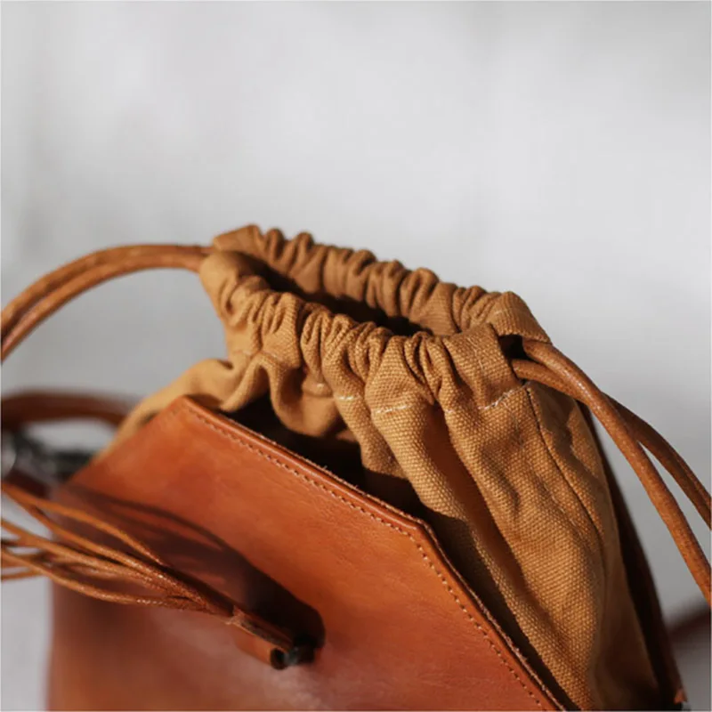 AETOO Literary Retro Sen Department simple leather bucket crossbody bag, Japanese pure cowhide handmade bag