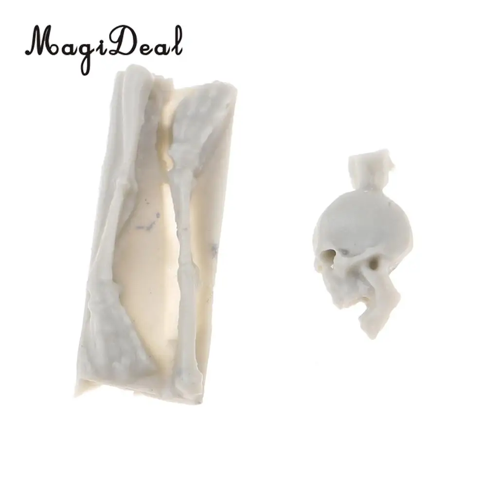 MagiDeal 1Set Unassembly Unpainted Kit 1/35 Scale Resin Skull Skeleton Mini Sand Table Scene for Handmade Art Craft Model Gift