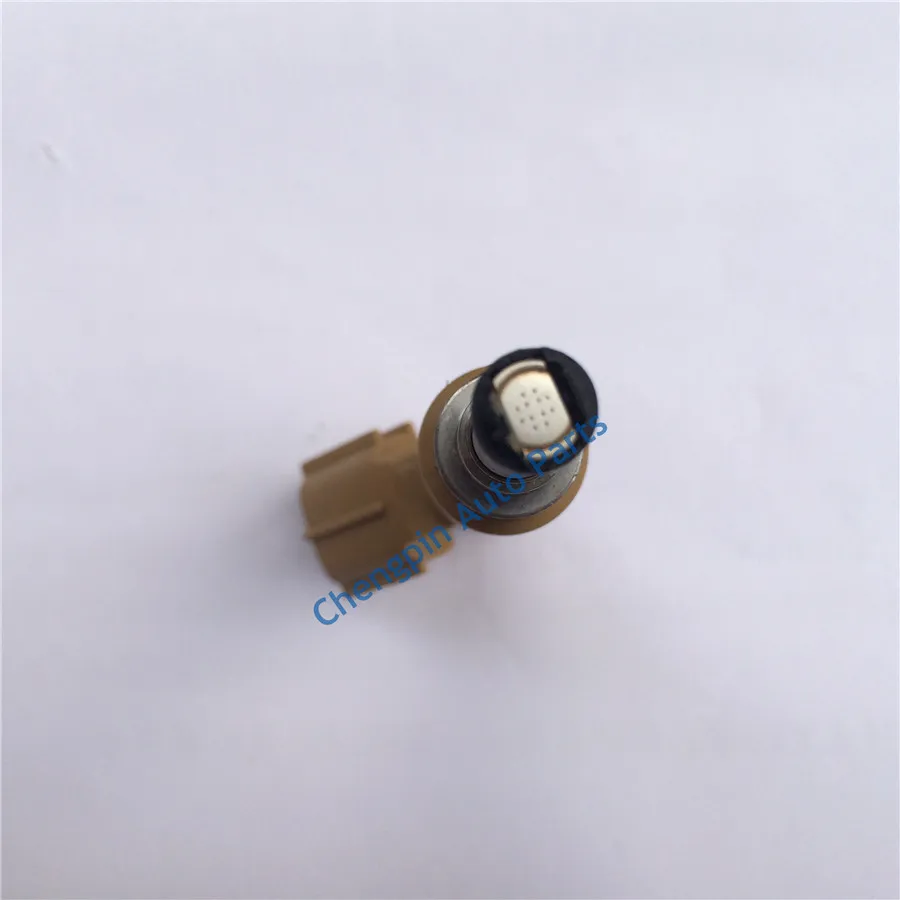 Автозапчасти оригинальный Топливный инжектор OEM #23209 0T010 232090T010 сопло подходит для