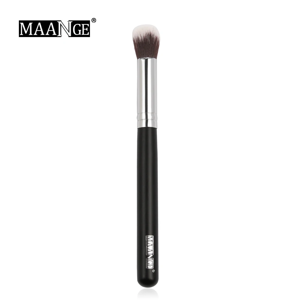 

MAANGE 1 Pieces Synthetic Hair Wooden Handle Face Makeup Highlighter Blending Brush Blush Brush Concealer Brush Beauty