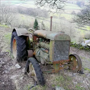 

5D DIY Diamond Embroidery tractor diamond Painting cross stitch Square Rhinestone Mosaic Drawing Fashion home Decor landscape