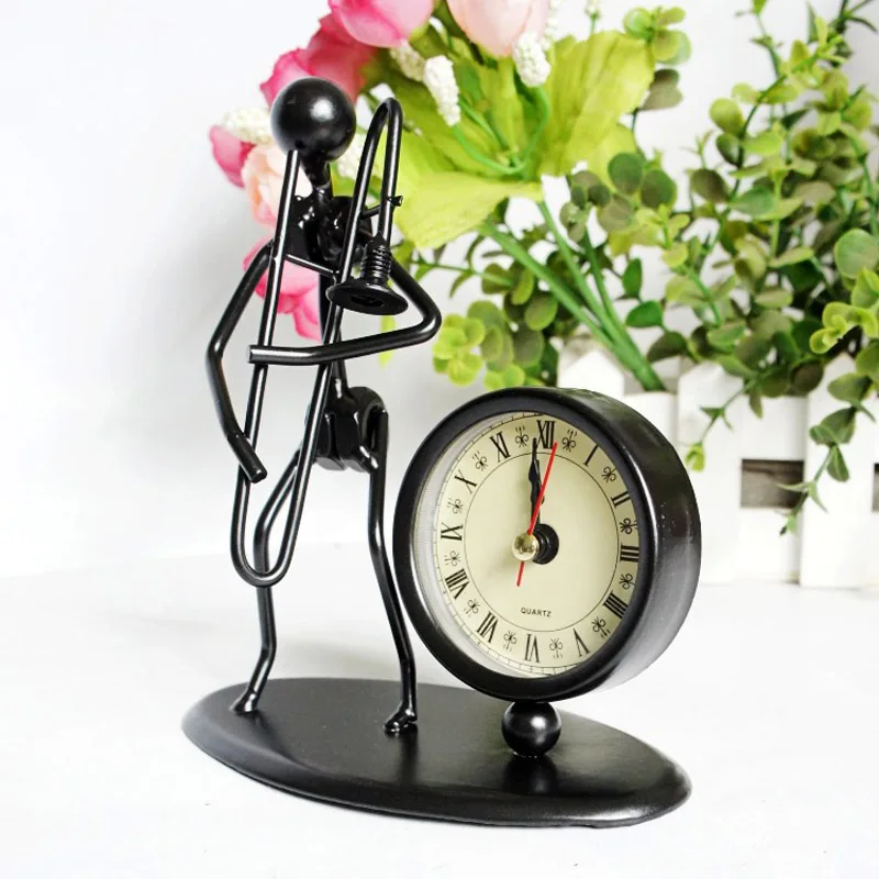 

Creative Artificial Metal Craft Trombone Roman Number Desk Clock Original Black Table Clock As Christmas Birthday Boy Man's Gift