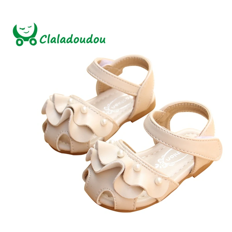 

Claladoudou 11.5-15.5CM Brand Princess Lace Soft Sole Infant Baby Sandals Pearls Closed Toe Sandals Girls Sandals Baby PU Flats