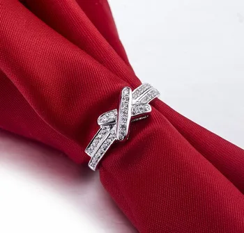 

Vintage Butterfly Shape NSCD Excellent Diamond Women Birthday Gift Solid Sterling Silver Ring With White Gold Cover