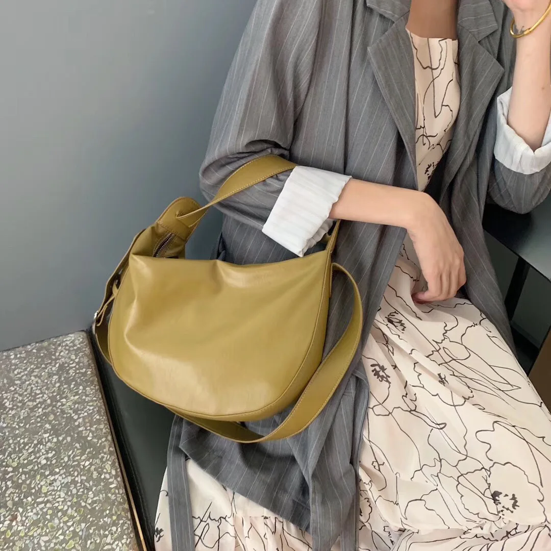 

Women's PU Bag Shoulder Diagonal Casual Dumplings Large Capacity Package Simple Soft Leather Portable Crossbody Bags For Women