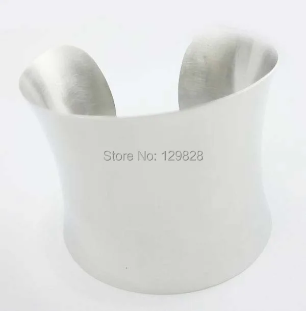 New Fashion plain cuff bangles in stainless steel material shiny fashion women wide cuff bangle bracelet