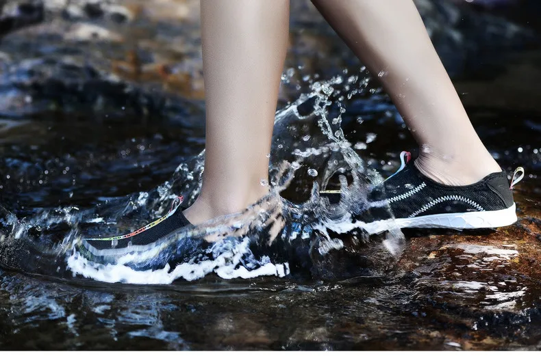 2019 summer Water Shoes Men Sneakers Quick-drying Swimming Shoes for Women Lightweight Outdoor Shoes Summer Breathable Aqua Shoes (16)