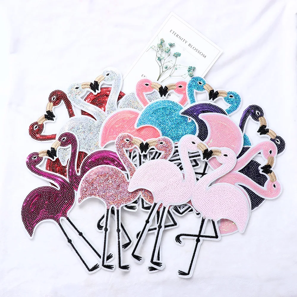 

1pc New DIY Clothes Decoration Flamingo Sequin Patch Applique Embroidery For Clothes Sweater T-shirt Sew-On Iron-On Sticker