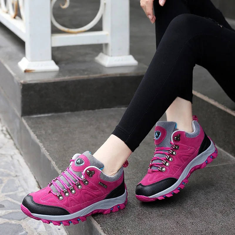 

New autumn and winter fashion plus velvet women's shoes to keep warm casual shoes non-slip wear-resistant versatile cotton shoes