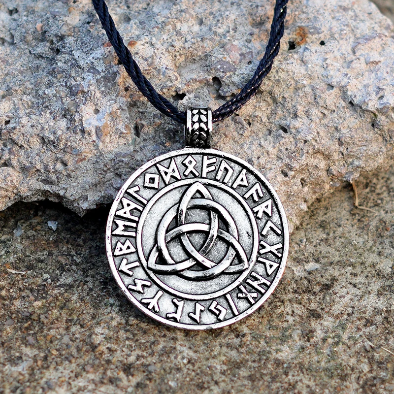 QIHE-JEWELRY-Viking-necklace-Circle-trinity-pendant-necklace-Valknut-necklace-Viking-norse-rune-jewelry-Gift-for(3)