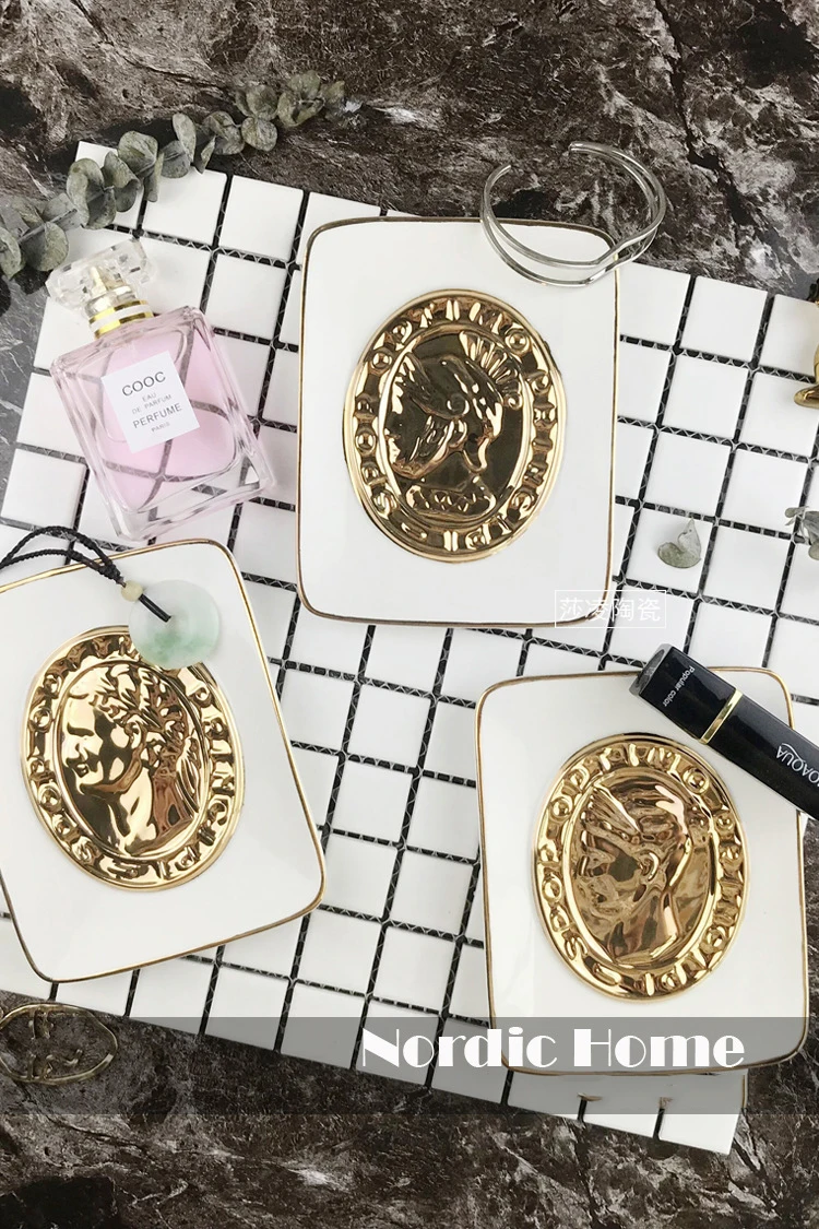 Gold-Ceramic-plate_01