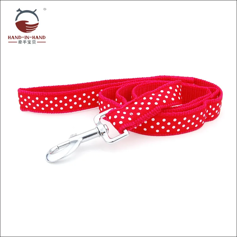 

Pet Products Medium Large Dog Dots Print lead