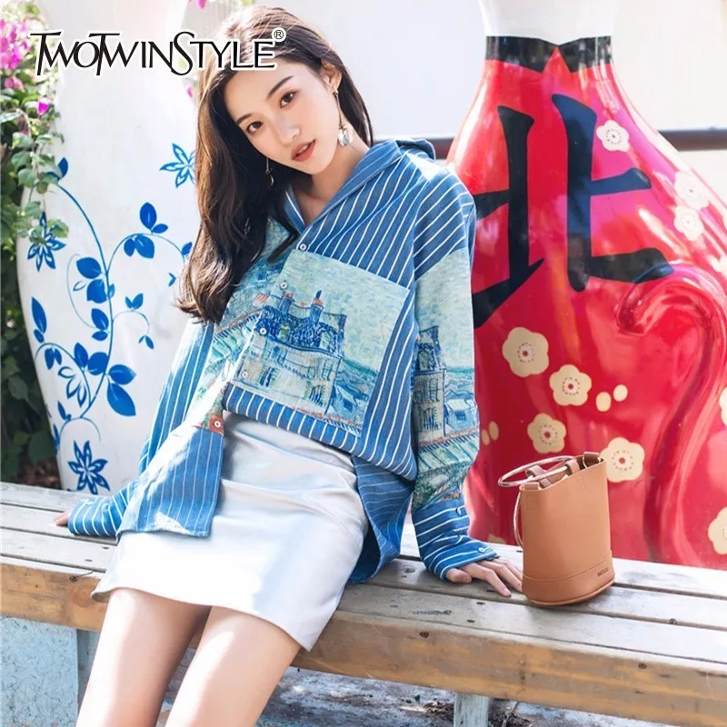 Goedkoop TWOTWINSTYLE Gedrukt Patroon Gestreepte Shirt Blouse Vrouwen Lange Mouwen Casual Tops Vrouwelijke Mode Kleding Big Size 2018 Lente Nieuwe