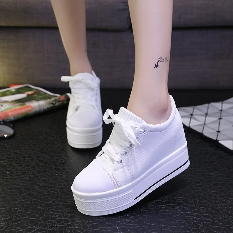 Vente Femmes Casual Chaussures Talons Automne 2018 Printemps Toile Femmes Chaussures Mode Respirant Plate Forme Lace Up Femmes Sneakers